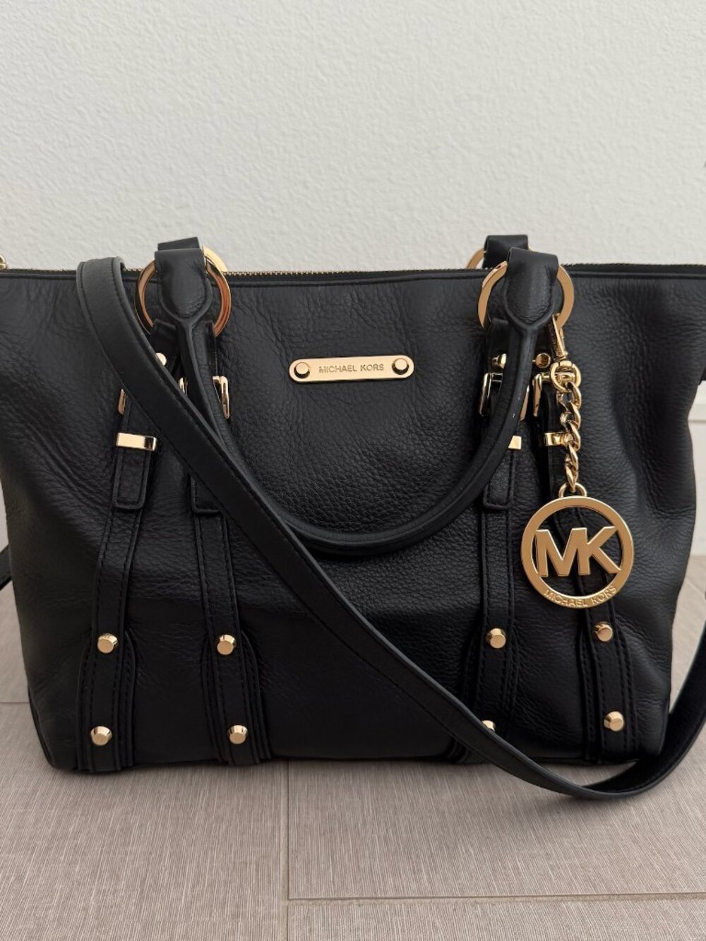Michael Kors Medium Crossbody Tote - Picture 3 of 13